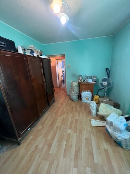 Titan, Costin Georgian,